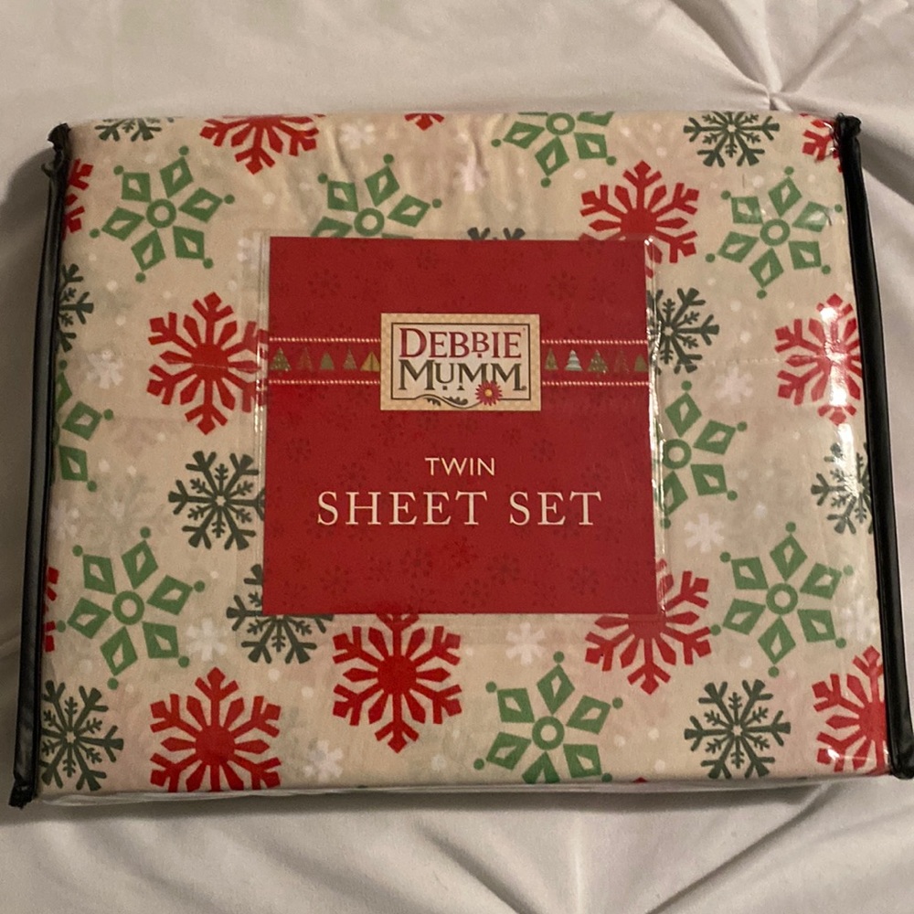 Christmas twin sheet set.